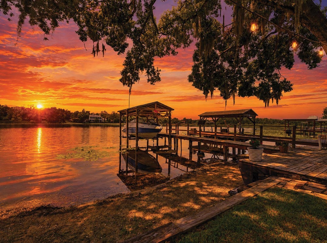 Beautiful Lakefront Home on Lake Chapman! 