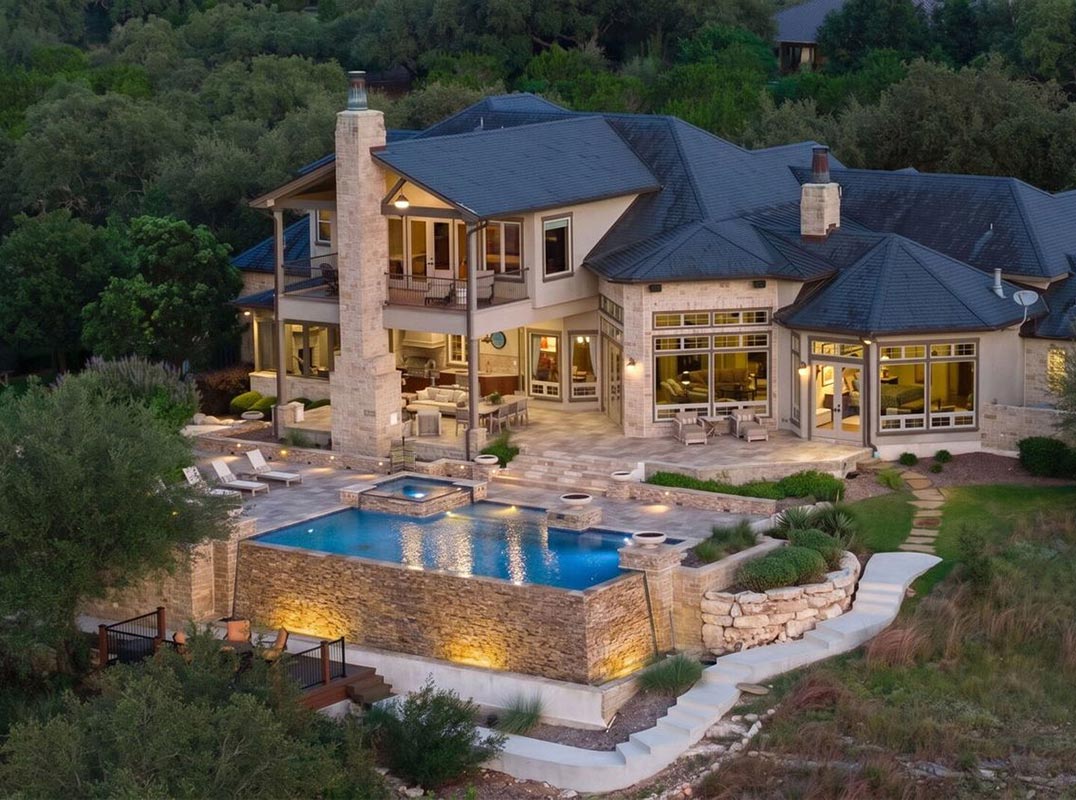 A Front Row Seat to the Hill Country