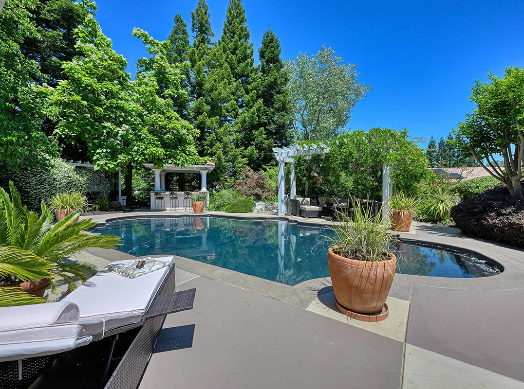A Rare Los Lagos Palm Beach Estate