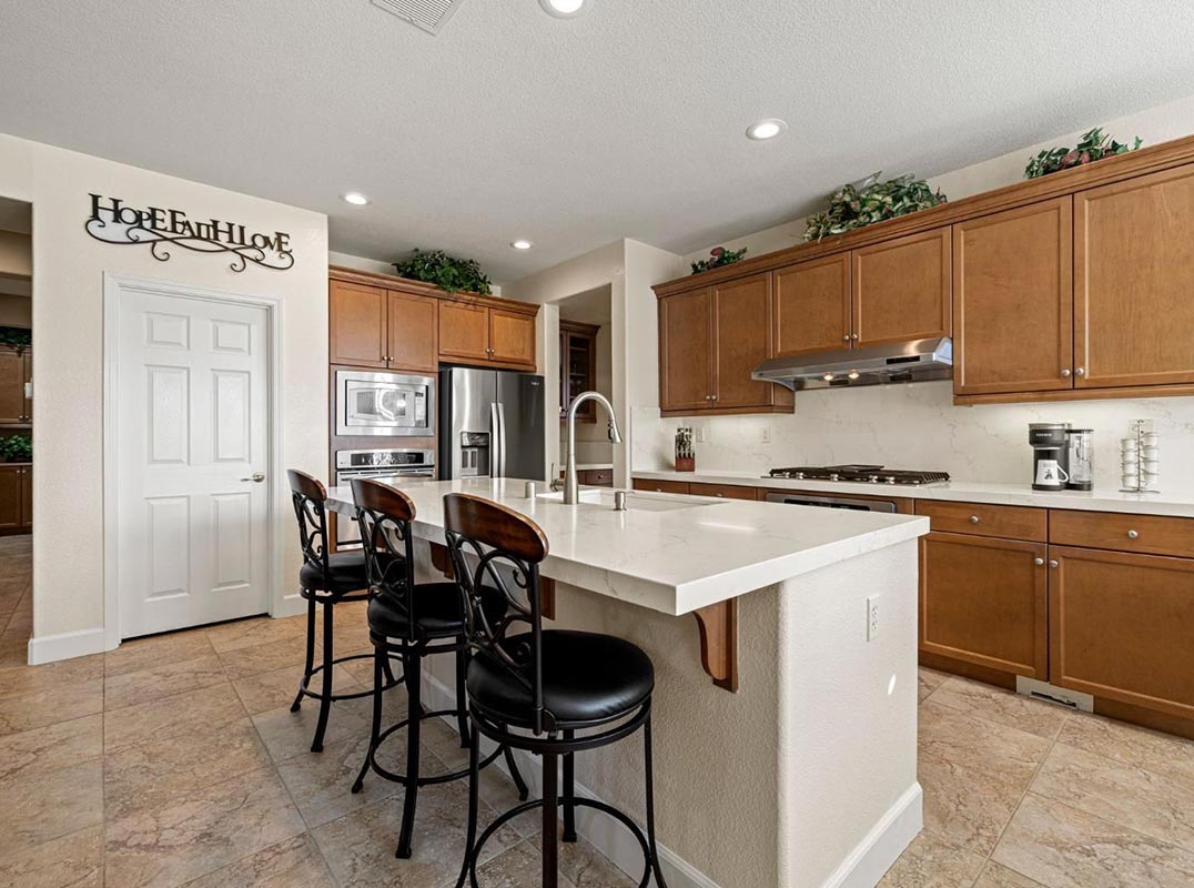 Private Serrano Living with Sunset Views