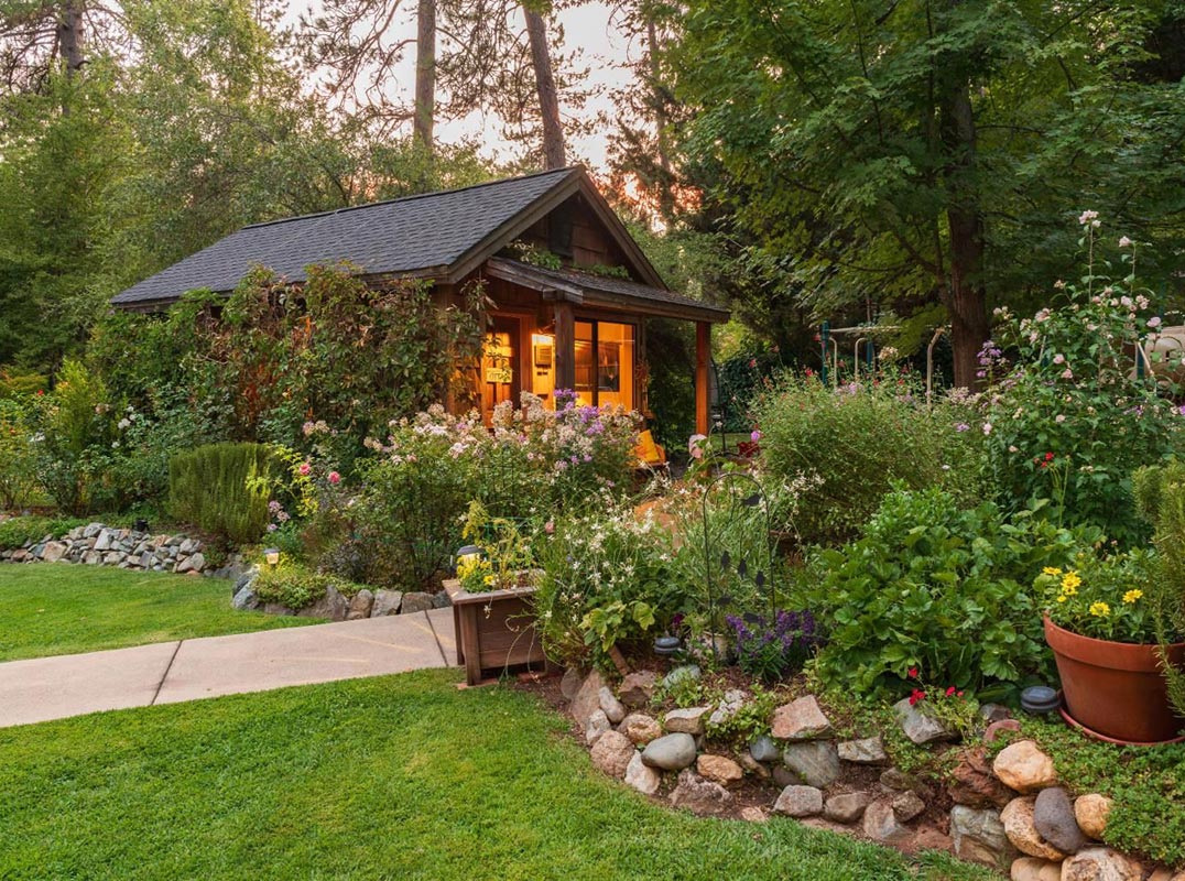 Rare Downtown Sanctuary
