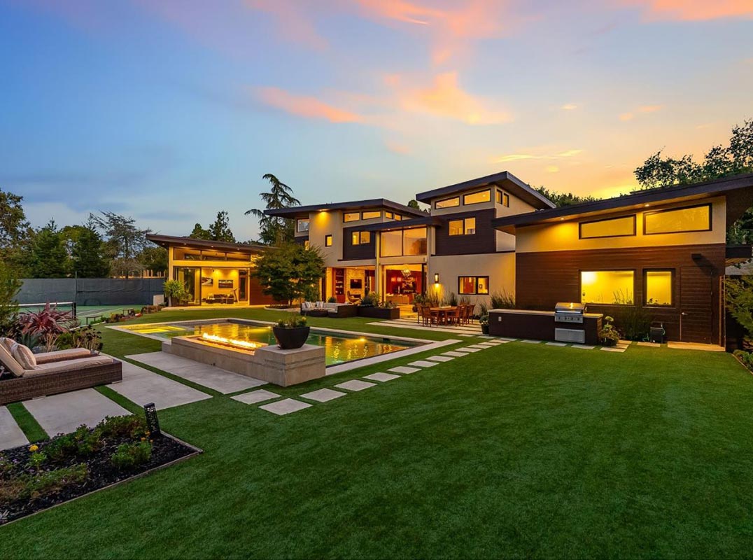 Sophisticated Indoor-Outdoor Living, Designed for Healthy Living