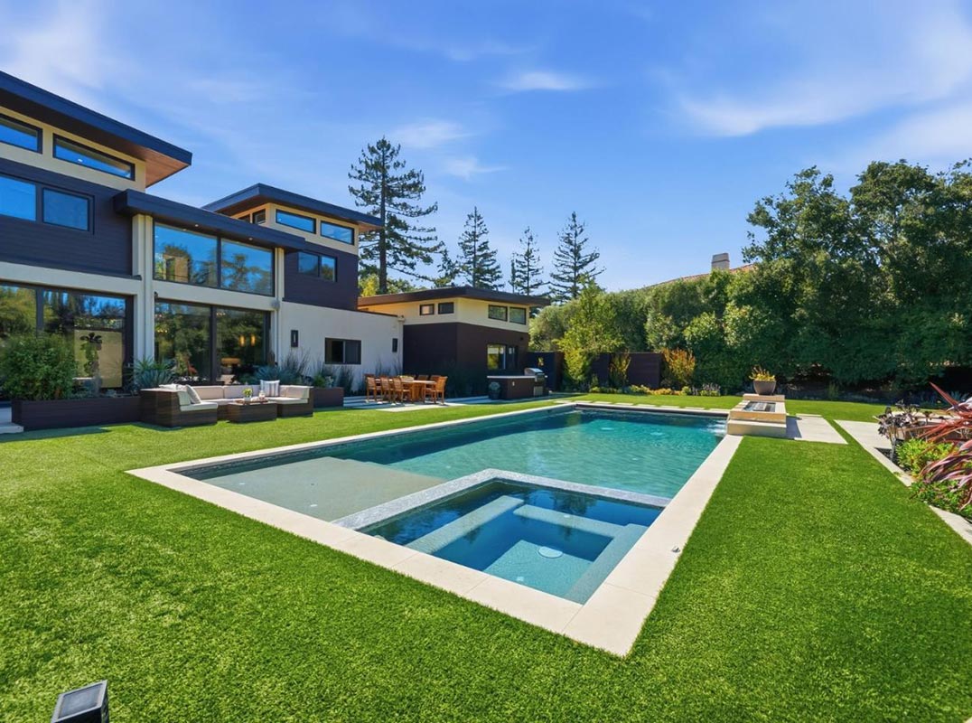 Sophisticated Indoor-Outdoor Living, Designed for Healthy Living