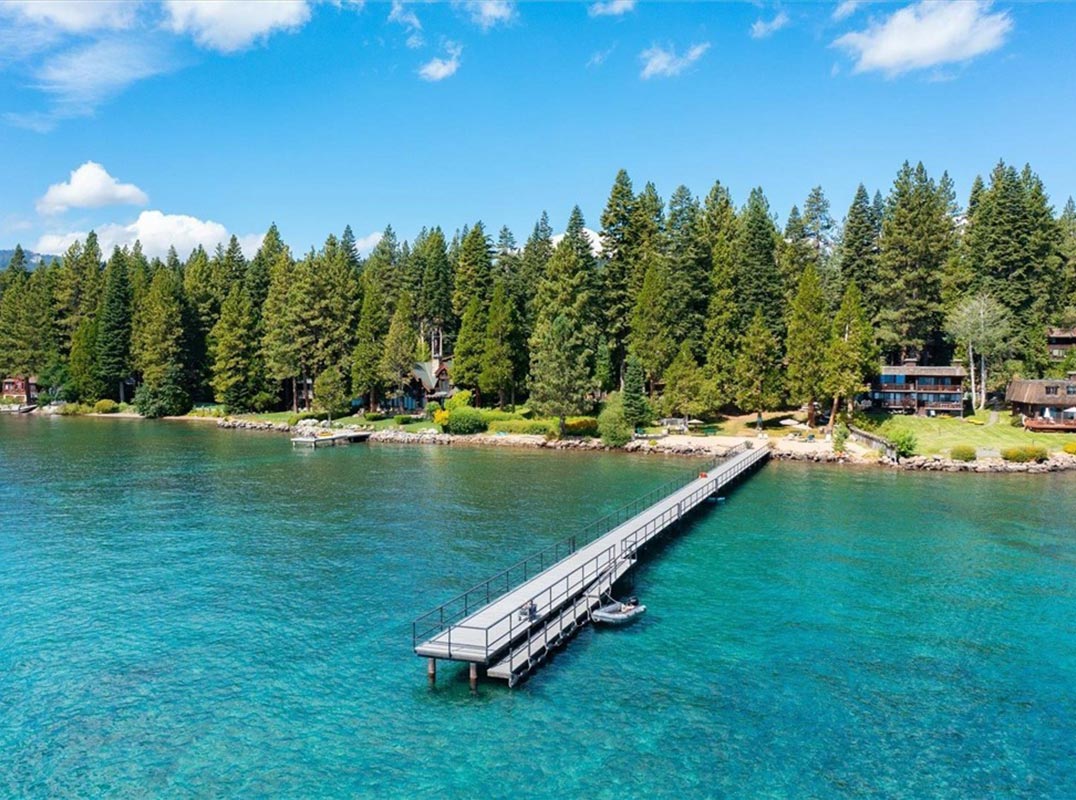 Ideal Tahoe City Location with Private Beach, Lake & Buoy Access