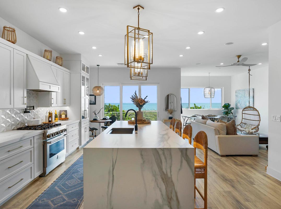 Rare Opportunity for Direct Oceanfront