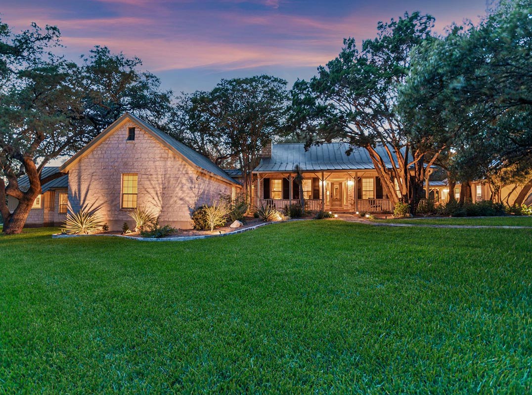 A Custom Hill Country Estate on 20 Acres
