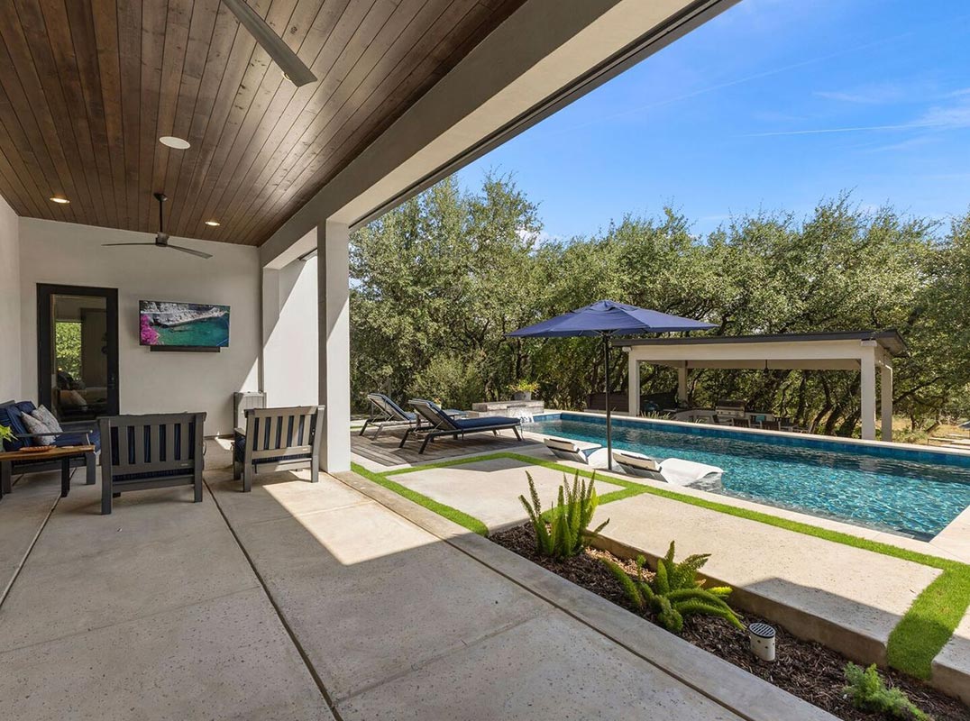 Sophisticated Estate Living On Five Acres