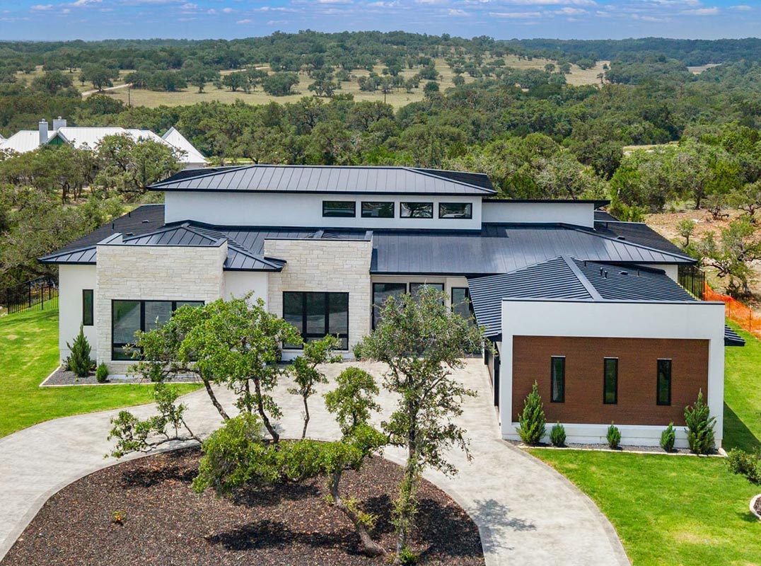 Modern Luxury on 1 Acre