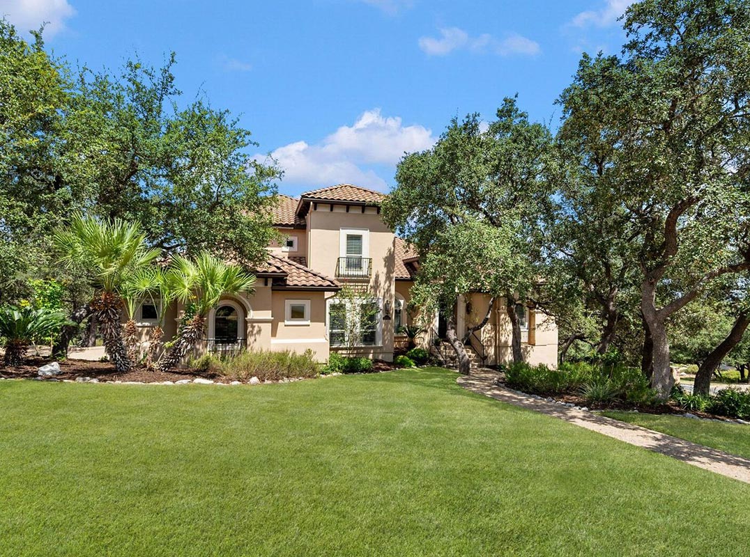 Secluded Luxury on 1.83 Acres