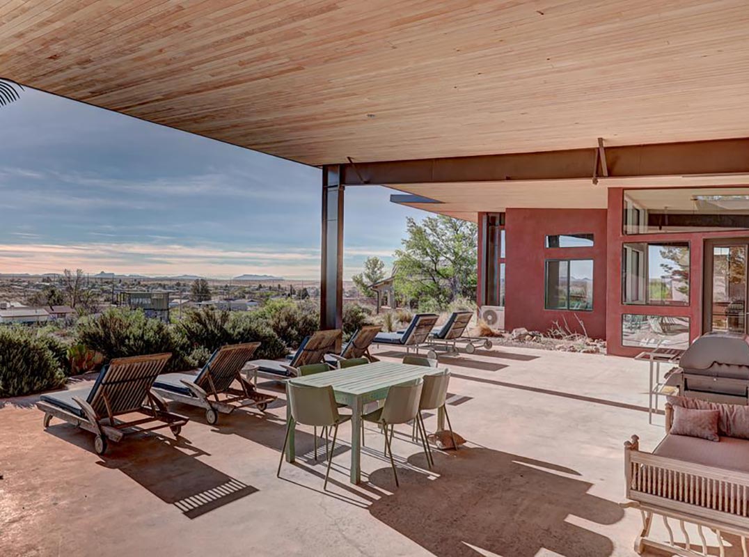 Modern Desert Oasis with Mountain Views