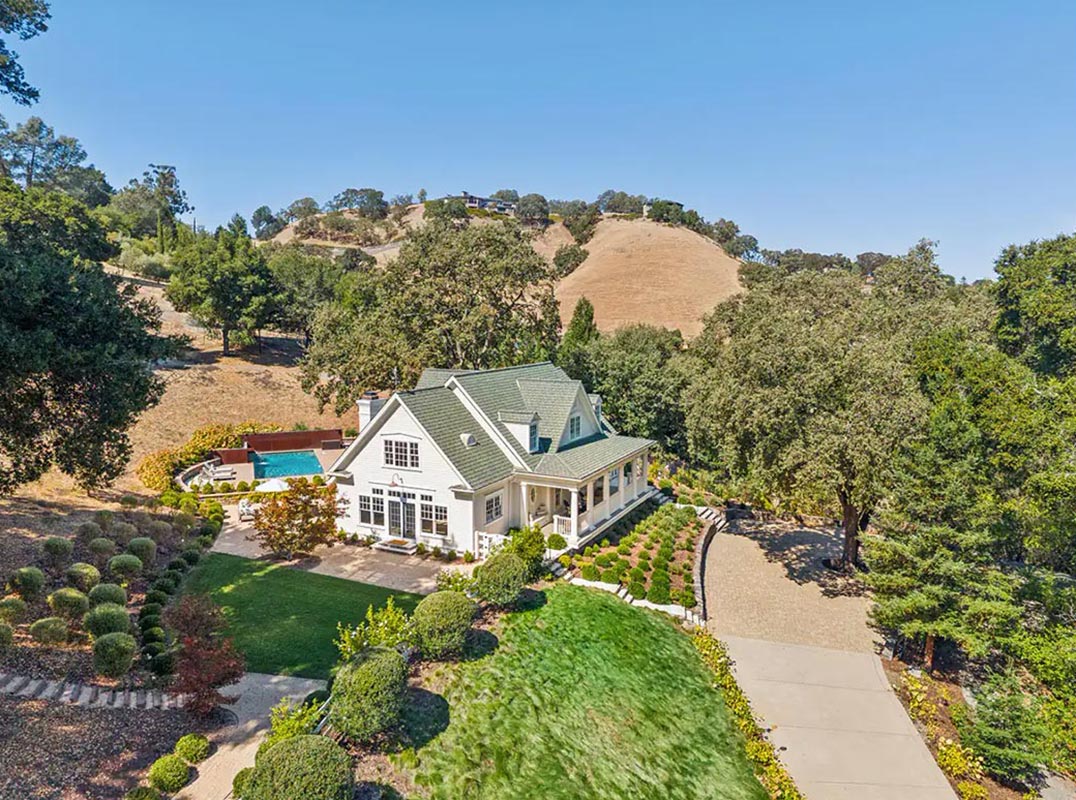 A Secluded Farmhouse Retreat In The Heart Of Reliez Valley