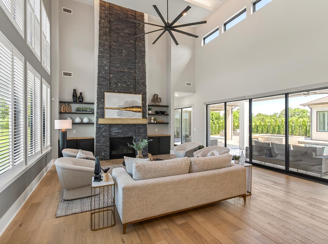 A Private Brentwood Retreat Designed for Living Beautifully.