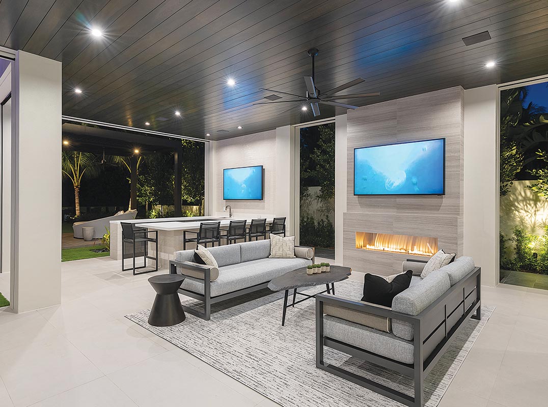 Exquisite Intracoastal Estate in the Royal Palm Yacht & Country Club