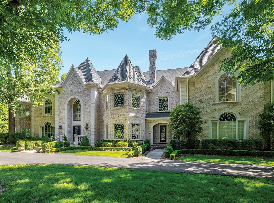 A Country Chateau in Falcon Ridge