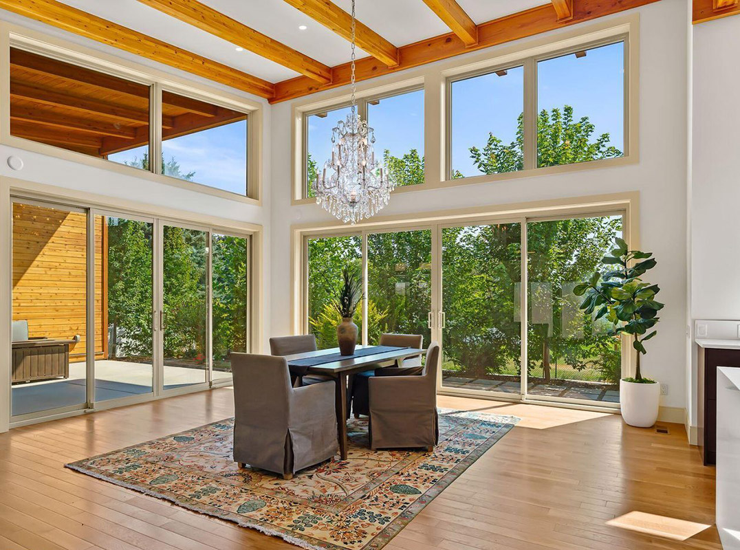 Exceptional West Yakima Residence