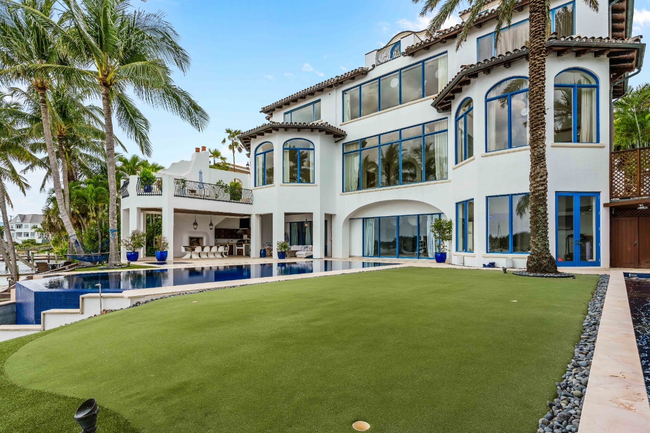 Luxury Palm Beach Home and Places