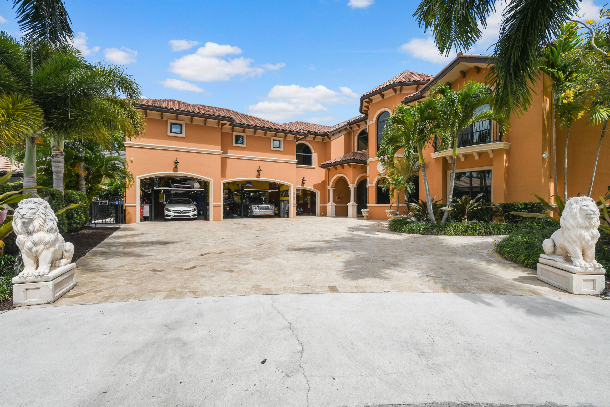 Luxury Palm Beach Home and Places