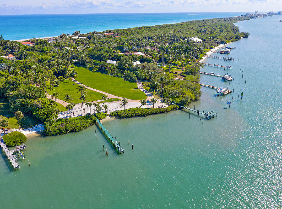 Luxury Palm Beach Home and Places
