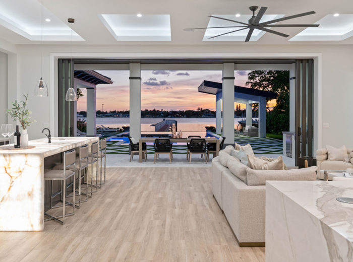 Luxury Waterfront Estate - Presented by High Tide Waterfront Properties ...